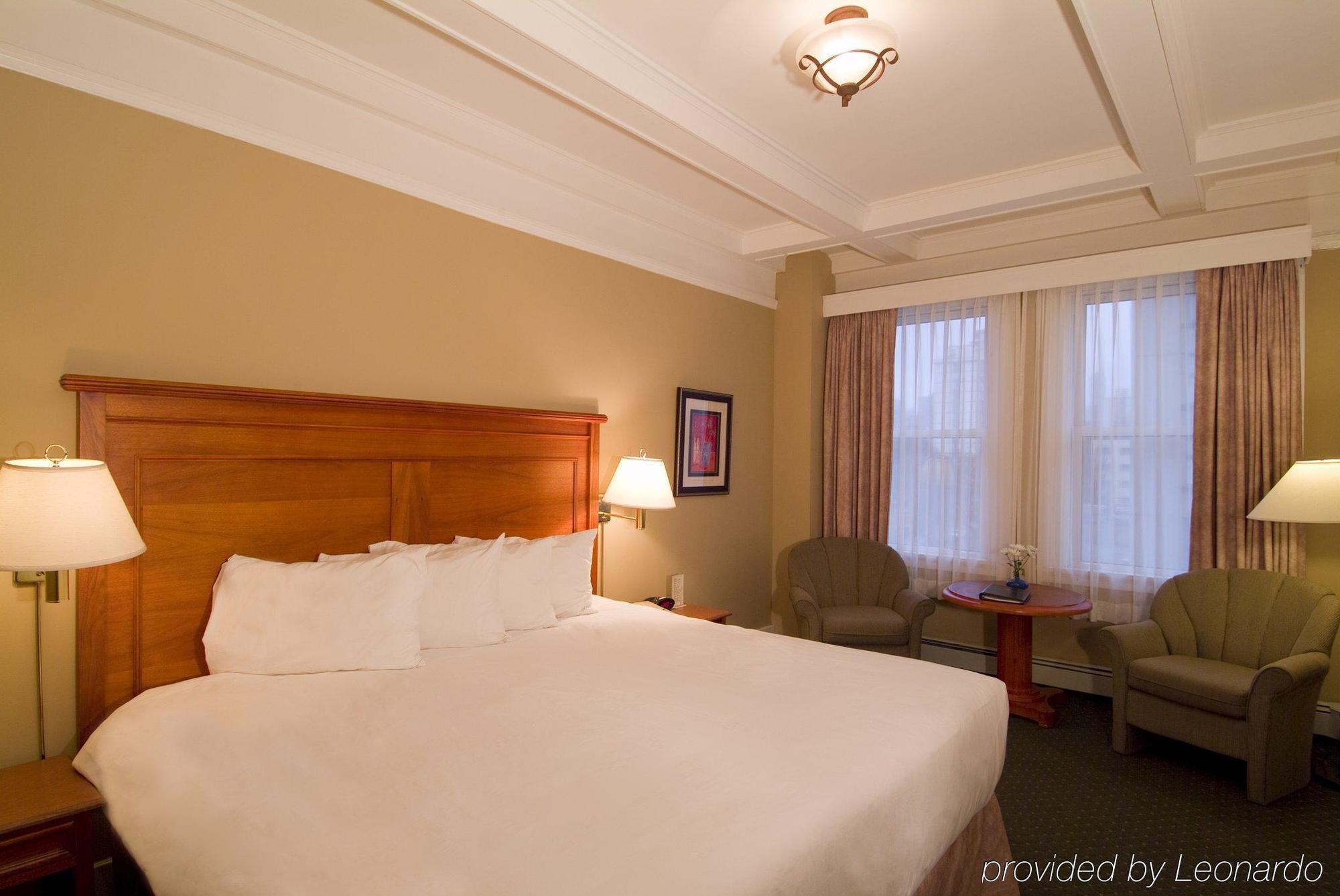 The Sylvia Hotel Vancouver Room photo